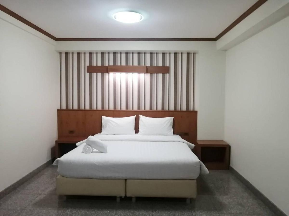 The Route Sriracha Hotel And Residence Ban Laem Chabang Екстериор снимка