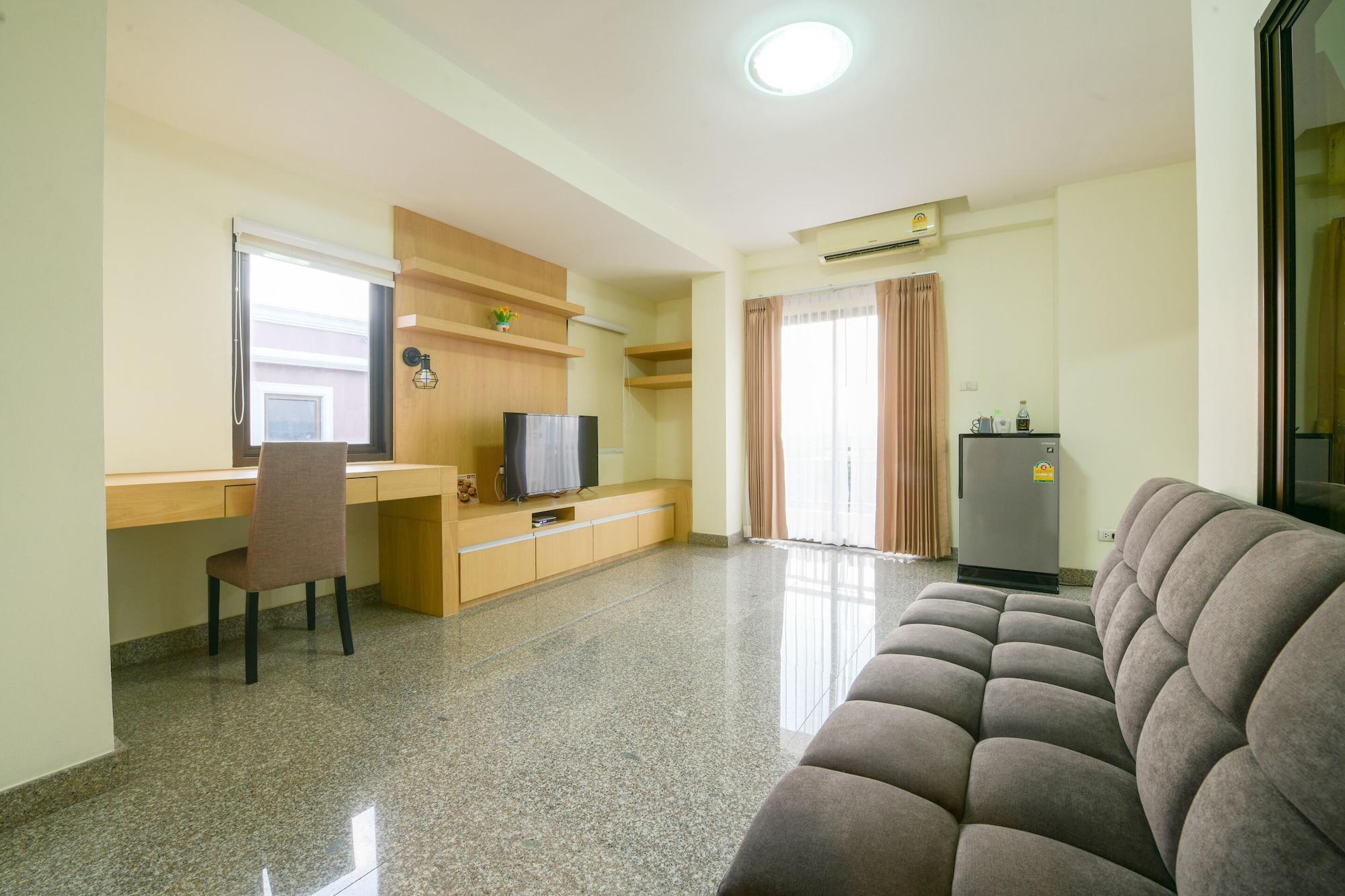 The Route Sriracha Hotel And Residence Ban Laem Chabang Екстериор снимка