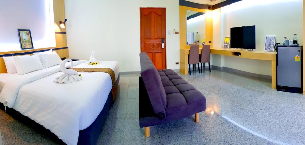 The Route Sriracha Hotel And Residence Ban Laem Chabang Екстериор снимка